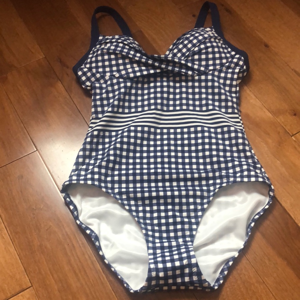 Lands’ End one piece swimsuit